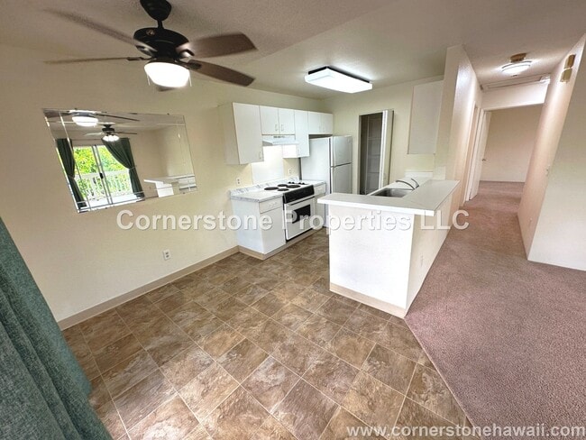Building Photo - 94-638-533 Lumiaina St
