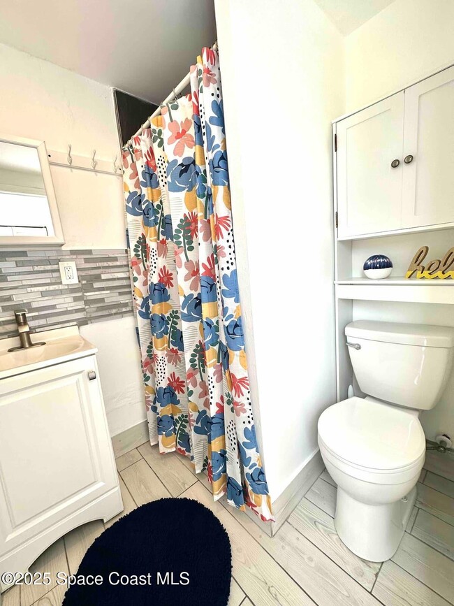 Building Photo - 1533 Richards Dr NE