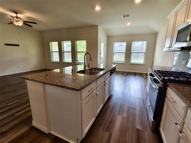 Foto del edificio - 213 Cedar Canyon Dr