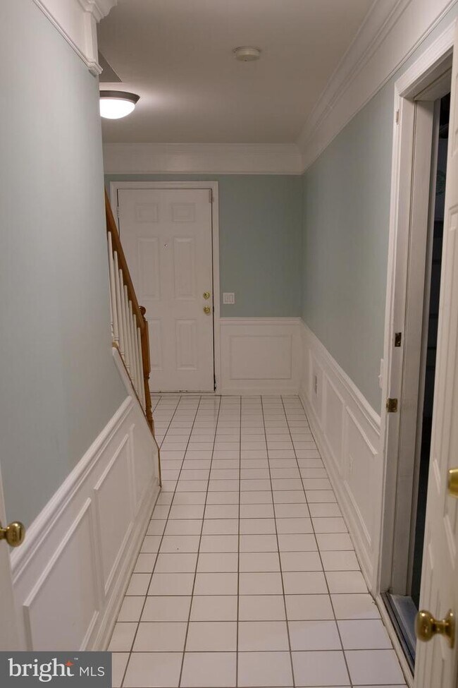 Building Photo - 5421 Summer Leaf Ln
