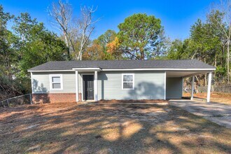 Building Photo - 3110 Arcadia Dr