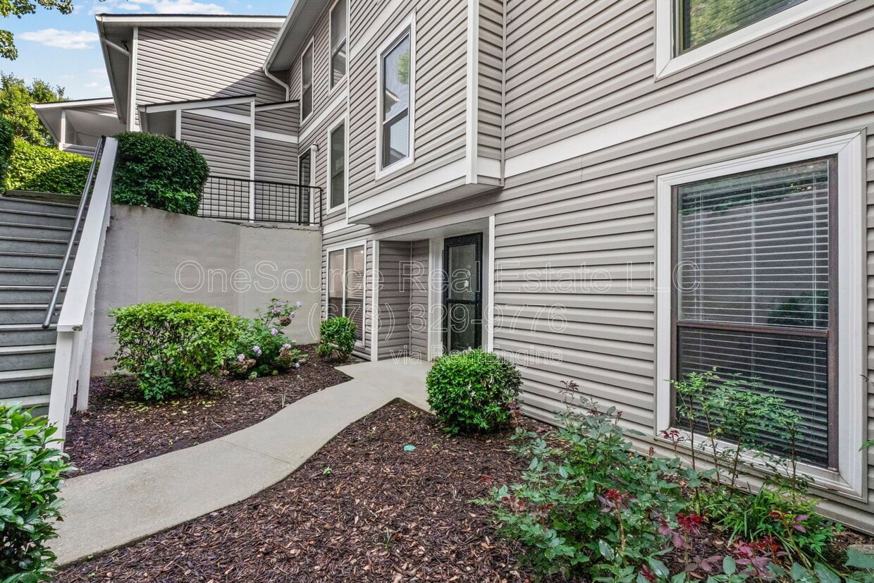 Photo - 806 Wynnes Ridge Circle
