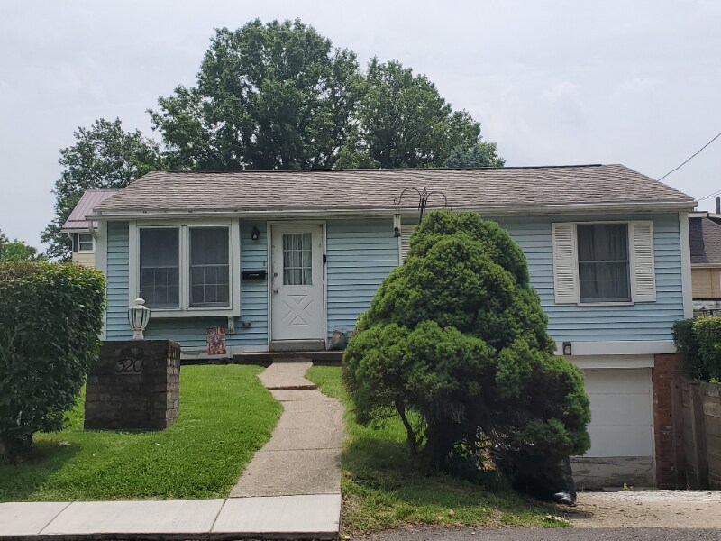 Primary Photo - 320 Dawson Ave