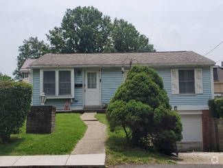 320 Dawson Ave