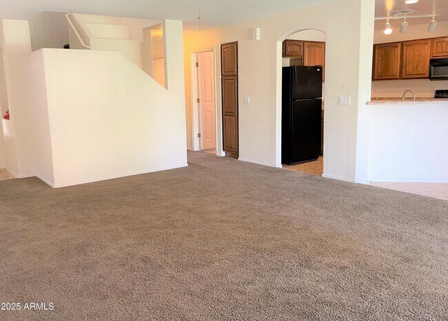 Building Photo - 31443 N Cactus Dr