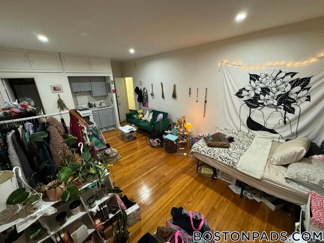 Foto del edificio - 153 Brighton Ave