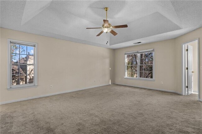 Foto del edificio - 2155 Southbrook Ridge NW