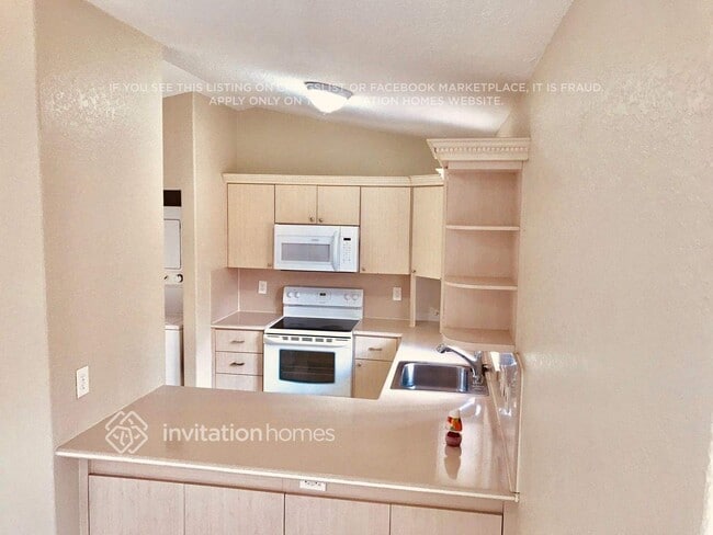 Building Photo - 9775 NW 126th Terrace