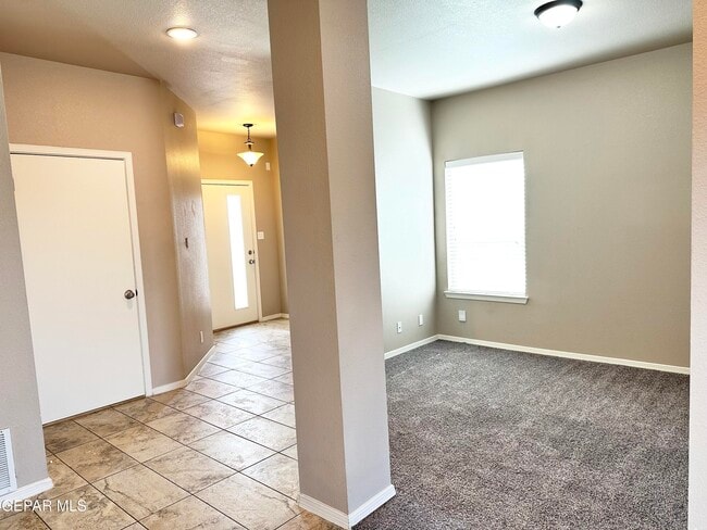 Building Photo - 12564 Arrow Weed Dr