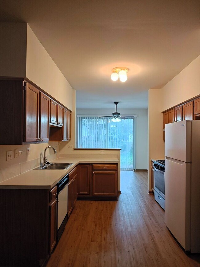 Foto del edificio - 283 Camel Bend Ct