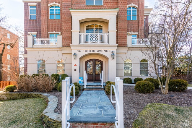 Entrance - 14 Euclid Ave