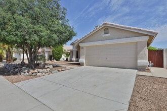 Building Photo - 1440 W Canary Way