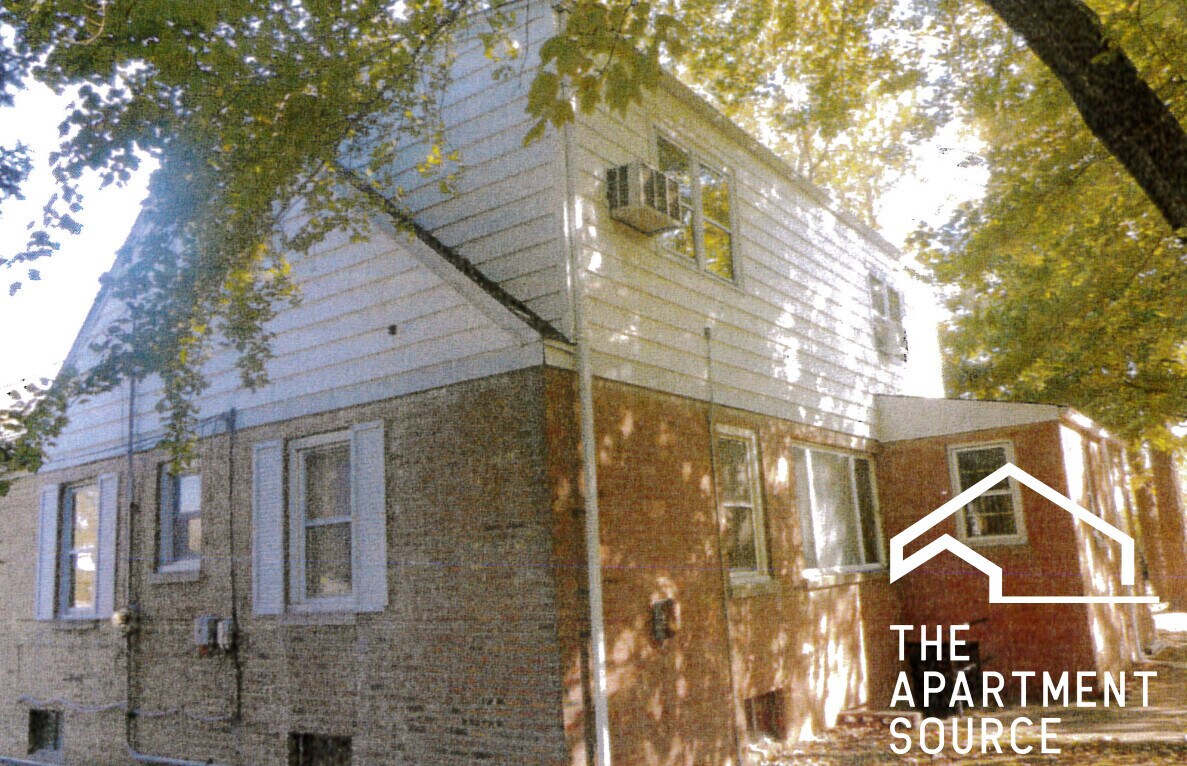 5421 Howard St, Skokie, IL 60077 House Rental in Skokie, IL