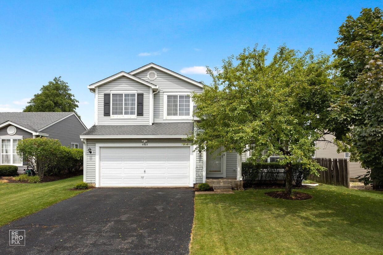 4464 W Swallowtail Dr, Waukegan, IL 60085 House for Rent in Waukegan