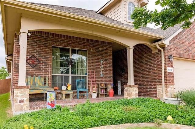 Foto del edificio - 10913 Middleglen Rd