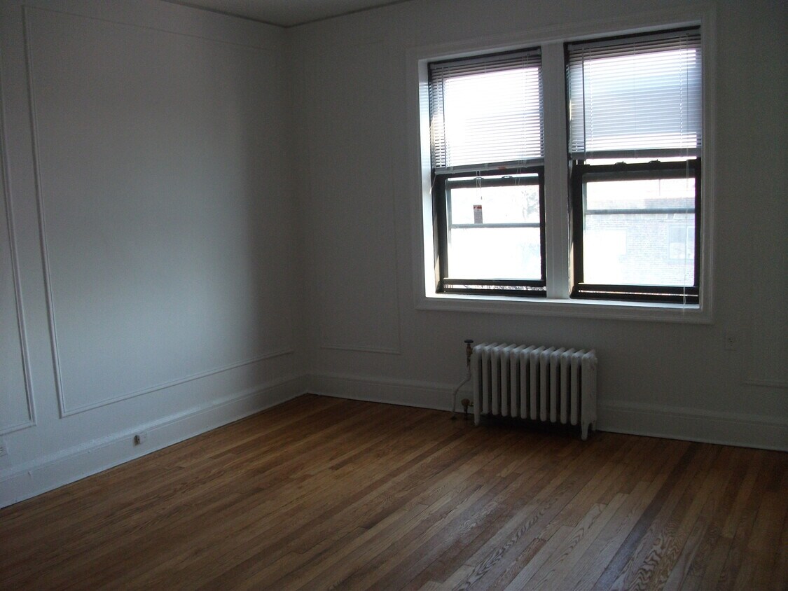 Foto principal - 5 East Ave
