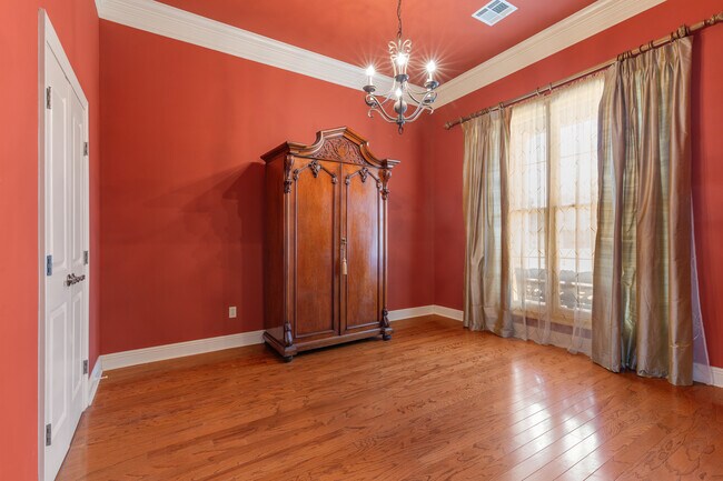 Foto del edificio - 106 Sandhurst Dr