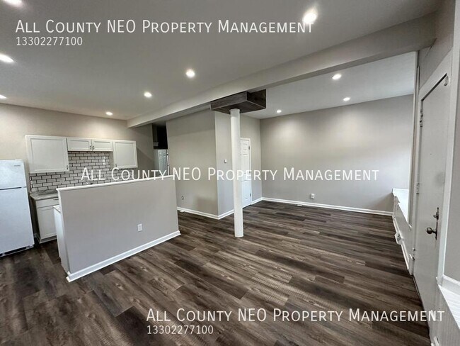 Building Photo - 12521 Plover St