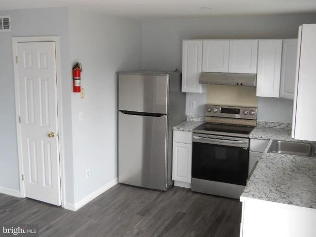 Building Photo - 274 Vincent Cir