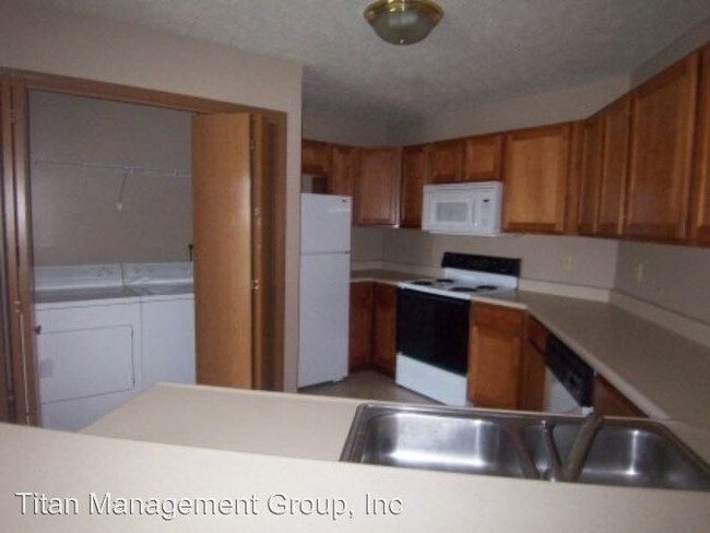 Building Photo - 3522-3526 Bethel Dr