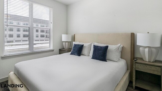 Foto del edificio - 91 Jensen Dr