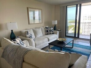 Building Photo - 320 Seaview Ct