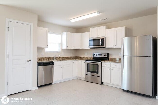Building Photo - 107 Calhoun Place, Burlington, NC 27217