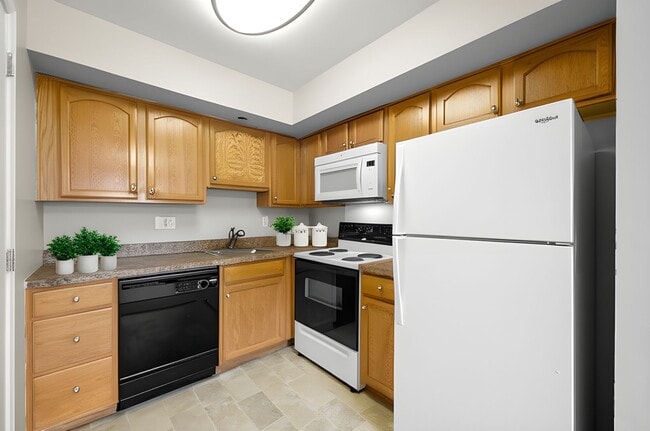 Interior Photo - Metropolitan West Goshen