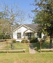 Building Photo - 5345 E Parkway Dr