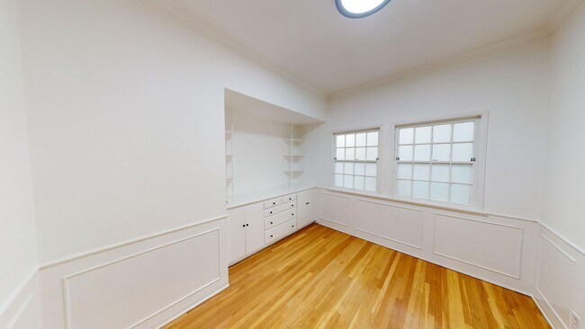 Foto del edificio - 120 Sweetzer Ave