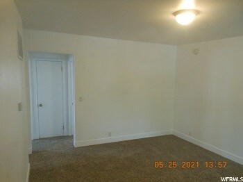 Foto del edificio - 4655 Locust Ln E