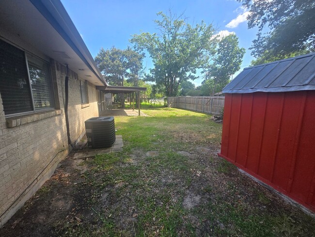 Building Photo - Garland 3 Bedroom, 2 Bath, 1 Car Garage Property That Has Been Completely Remodeled
