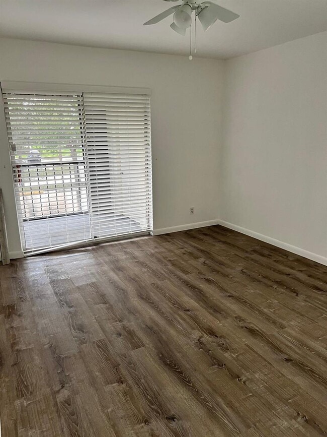 Building Photo - 6342 Chasewood Dr