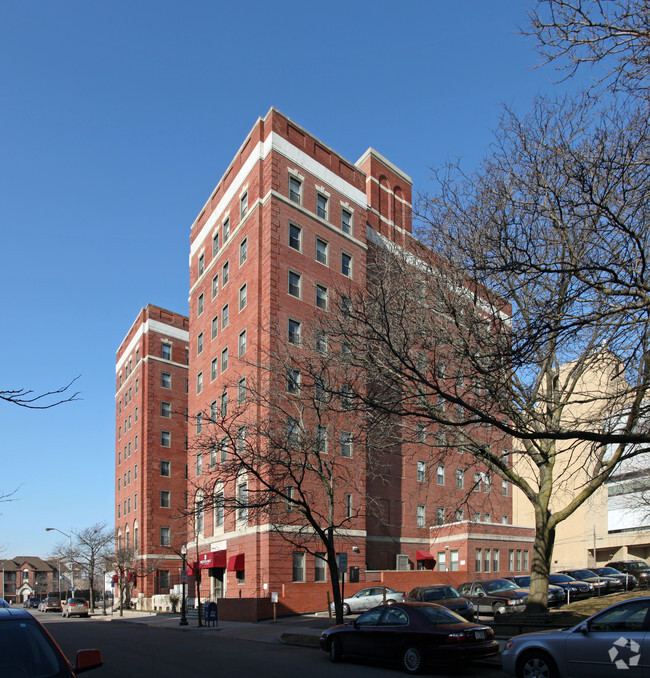 Building Photo - Orchestra Place