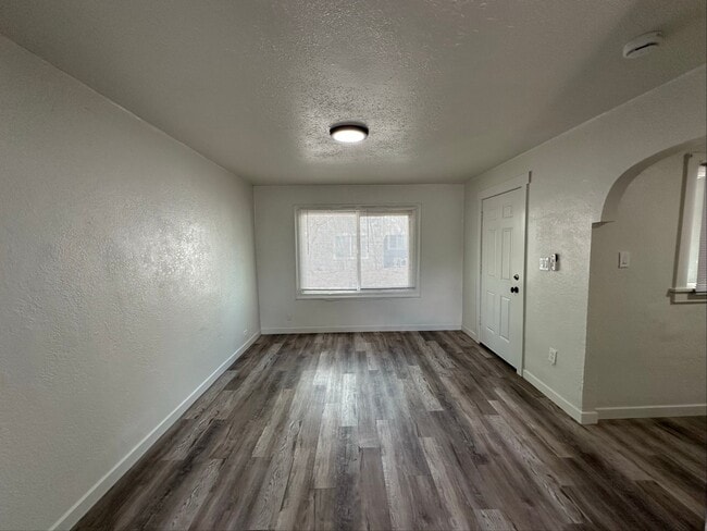 Foto del edificio - 614 E 600 S