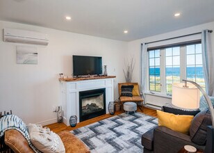 Building Photo - 45 Kennedys Rd