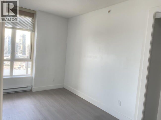 Photo du bâtiment - 4808-4808 Hazel St