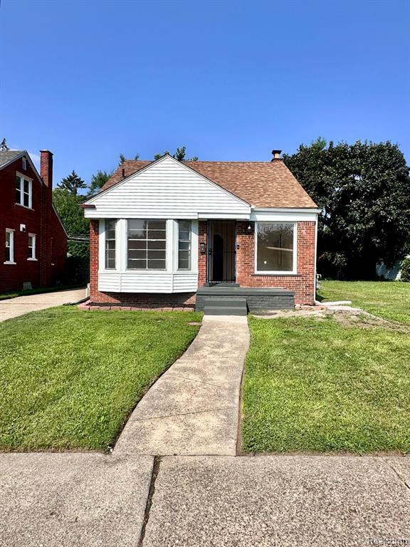 Building Photo - 18071 Albion Ave