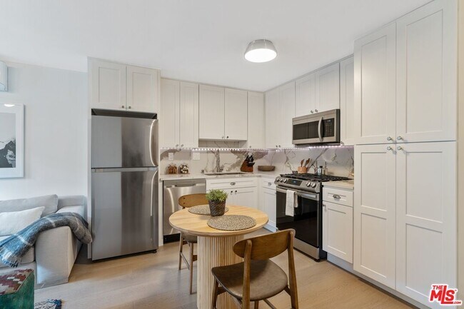 Foto del edificio - 2501 S West view St