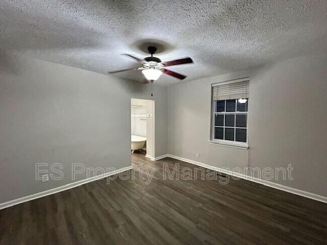 Building Photo - 1502 Lexington Ave