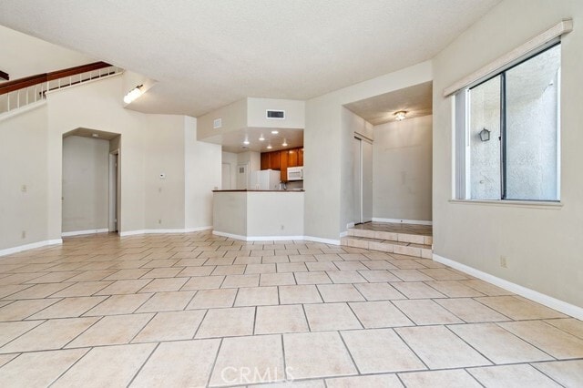 Building Photo - 40 Brownfield Ln
