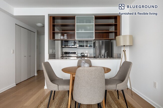 Foto del edificio - 535 W 23rd St