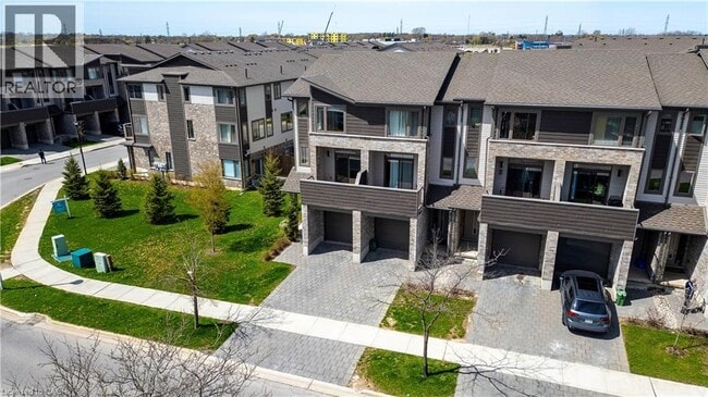 Building Photo - 2060 Meadowgate Blvd