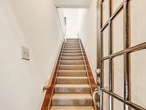 Building Photo - 44A Langton St