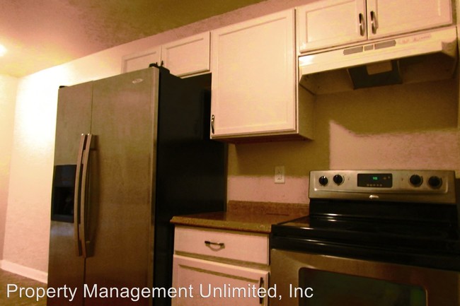 Building Photo - 5889 Lone Oak Dr SW