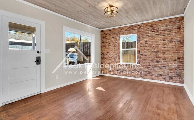 Foto del edificio - Charming Colonial Heights Area 2bd/1ba Hom...