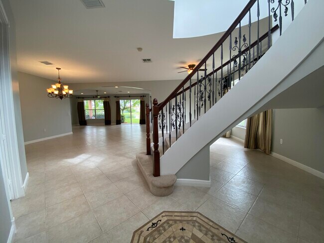 Building Photo - 2712 Shaughnessy Dr