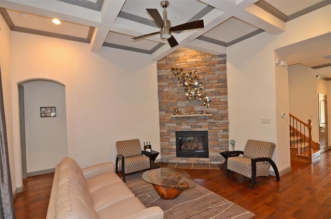 Building Photo - 12812 Black Hills Dr