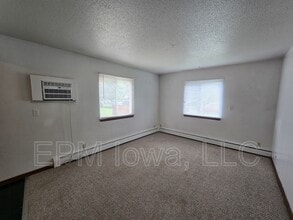 Building Photo - 209 Baltimore St