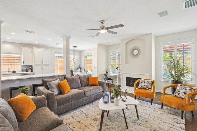 Foto del edificio - 746 River Oak Way